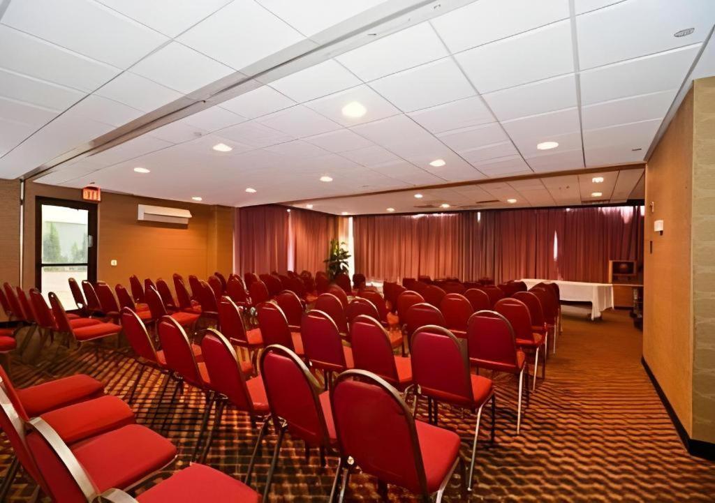 Travelodge By Wyndham Absecon Atlantic City Бизнес снимка